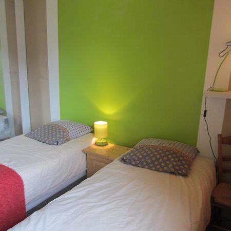 Chez Cat Et Christophe , Chambre Calme Et Lumineuse Chez L'Habitant Avec Vue 吉耶斯特尔 外观 照片